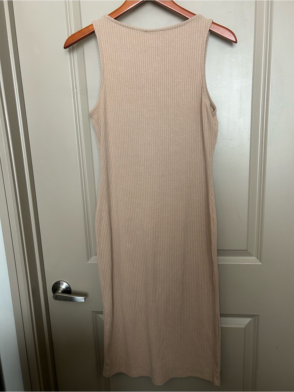 iris Beige Ribbed Button-Front Midi Dress - Picture 4 of 6